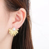 Boucles d’Oreilles Demi-Soleil Doré & Perle Blanche Nacrée – Acier Inoxydable "Leyna" - Mara Bijoux