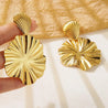Boucles fleur dorée acier inox – Élégance inspirée haute couture "Lolita" Mara Bijoux