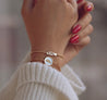 Bracelet Doré Mãe – Acier Inoxydable Réglable avec Petit Cœur | Cadeau Maman | Écrin Offert "Tahiti" - Mara Bijoux