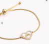 Bracelet Doré Mãe – Acier Inoxydable Réglable avec Coeur Nacré & Strass | Cadeau Maman | Écrin Offert "Mae coeur nacré" - Mara Bijoux