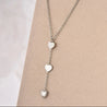 Collier Trois Cœurs en Acier Inoxydable Argenté – Bijou Femme Fin et Élégant 40+5 cm avec Écrin Cadeau Offert "Glamour" - Mara Bijoux