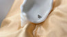 Piercing Nez Papillon Argenté – Perle Blanche – Acier Inoxydable, Tige en L + Écrin Offert "Abelle Argenté" - Mara Bijoux