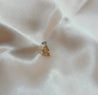 Piercing Nez Papillon Doré Volant – Perle Blanche – Acier Inoxydable, Tige en L + Écrin Offert "Abelle Doré" - Mara Bijoux